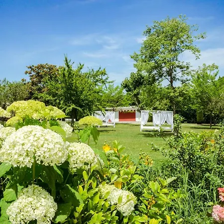 Appart hôtel Garuti Village 3*