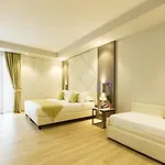 Garuti Village Aparthotel 3*