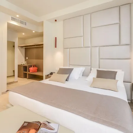 Garuti Village 3* פאדנג'ה סול גארדה