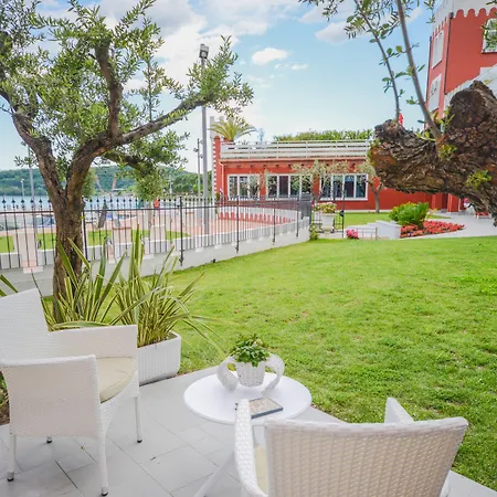Aparthotel Garuti Village